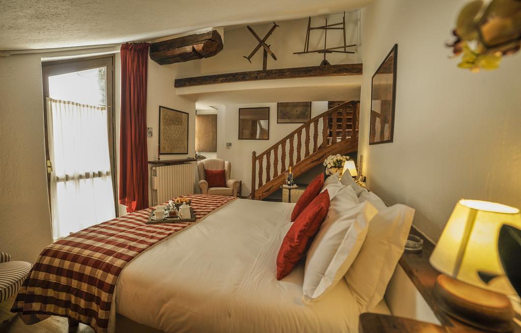 Hotel La Grange - Animal Chic Hotel Courmayeur Exterior photo