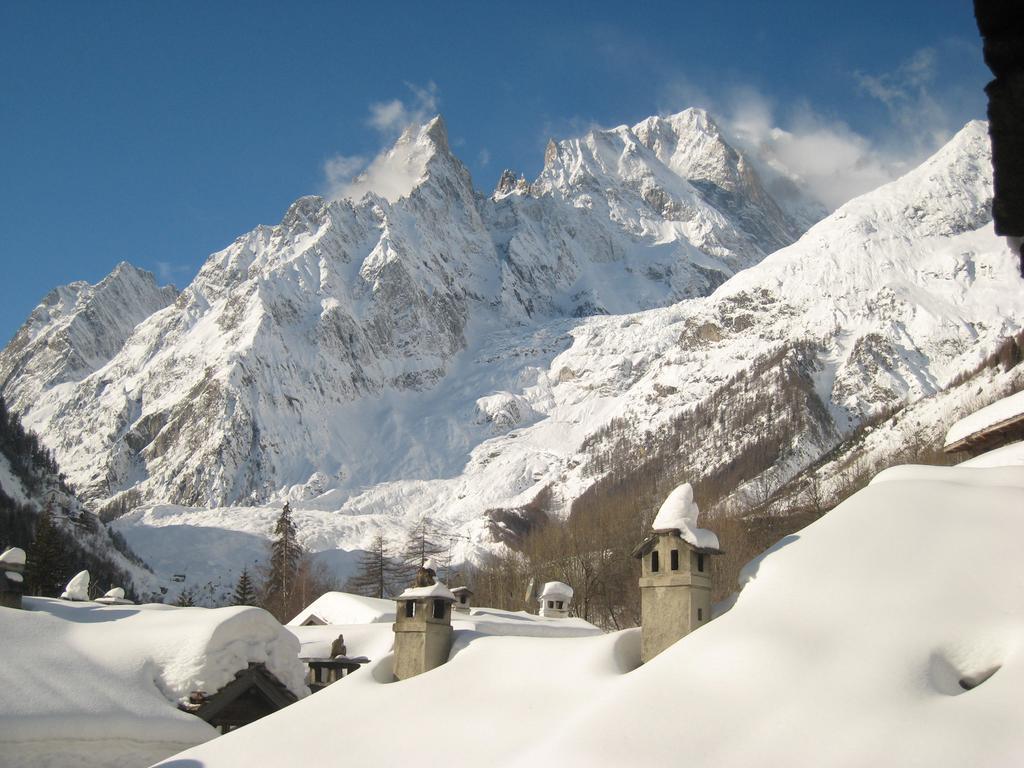 Hotel La Grange - Animal Chic Hotel Courmayeur Exterior photo